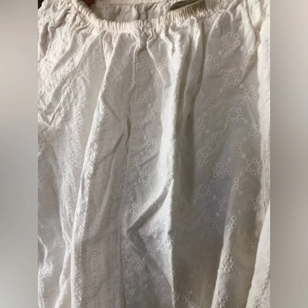 OshKosh B’gosh|Big girl,White Eyelet long sleeve blouse, size 14•••Boho style